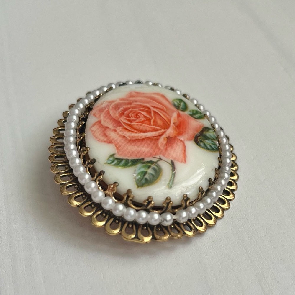 Vintage 1950’s Rose Ceramic Pin Brooch - Picture 3 of 6